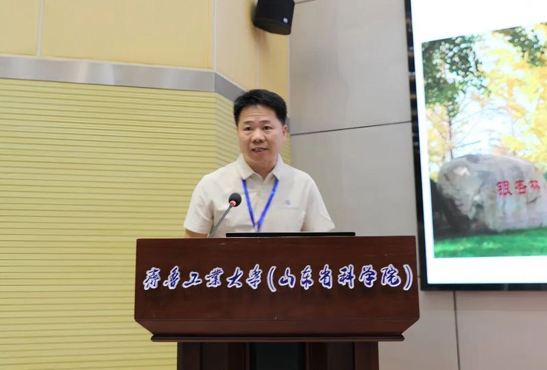 相关文章他介绍了校(院)近年来在人才
