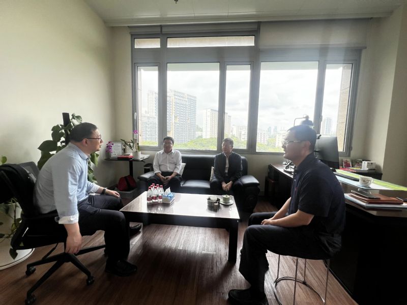 服务社会”的工作理念