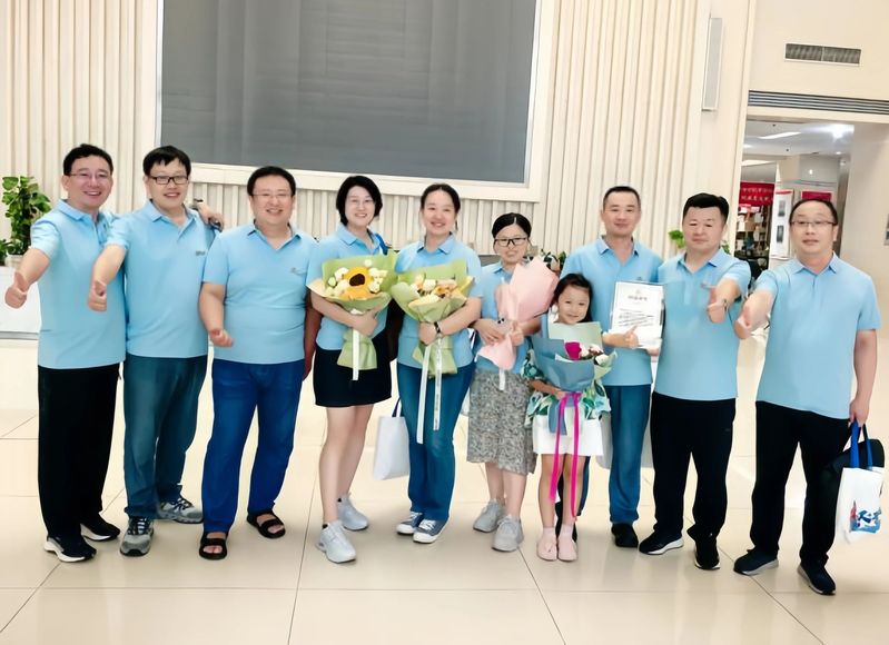 CCTV5体育新人权益们齐聚国重楼轻