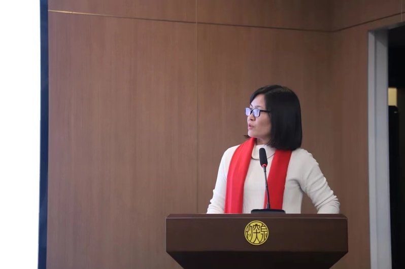 他向所有为联络处成立付出心血和努力的